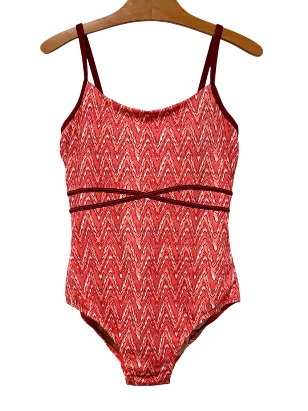 L.L. Bean One Piece Swimsuit Built-in-bra UV Protection Size 10 Women’s